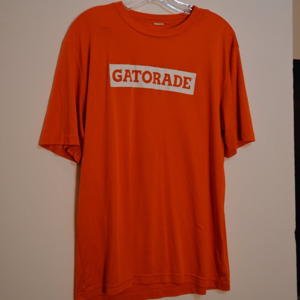 N/A Activewear Orange Polyester Short Sleeves Prints- Gatorade(front) T-Shirt M